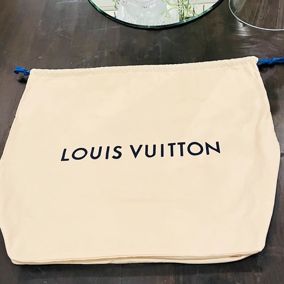 Louis Vuitton Large 24” Cotton Drawstring Dust Bag with 6 3/4” Gusset, NEW - Picture 1 of 4